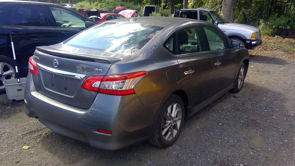 Used Front Right Lower Lower Control Arm Front fits: 2015 Nissan Sentra Front Ri Foto 3 de 4