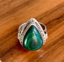 BRAND NEW RING Peruvian Handcrafted Sterling Silver 925 with green stone