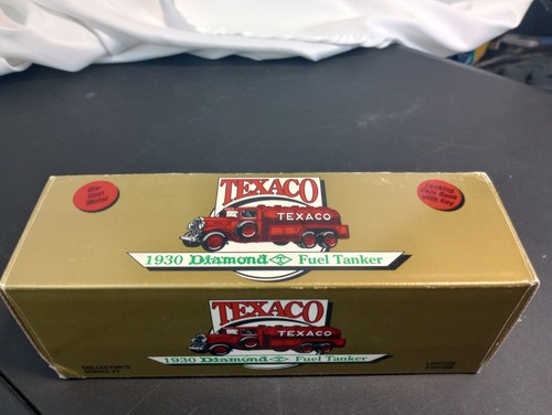Die-Cast Collector Series #7 1930 Texaco Diamond Fuel Tanker by ERTL - Picture 3 of 9