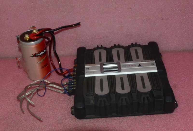 Kenwood 640 Watts Mono Subwoofer Maximun Power Amplifier Model KAC8401
