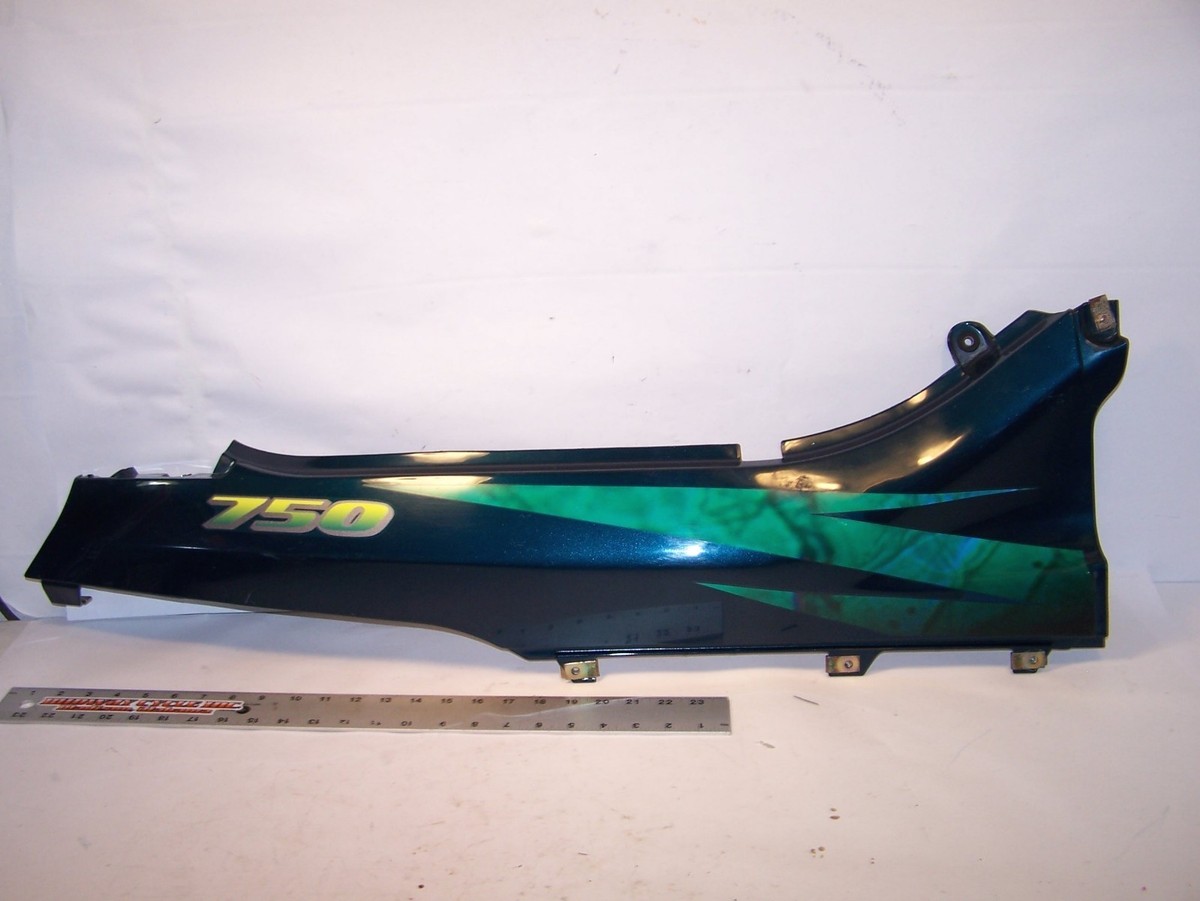 SUZUKI GSX750 RIGHT SIDE FRAME COVER 47110-21C90-Y98 GSX 750 F