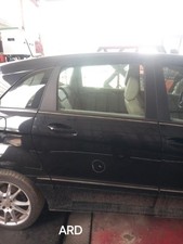 Porte arrière et accessoires Mercedes CLASSE B