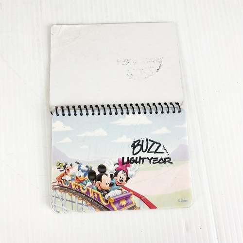 Vintage Disney World Autograph Book with Few Signatures - Picture 2 of 10
