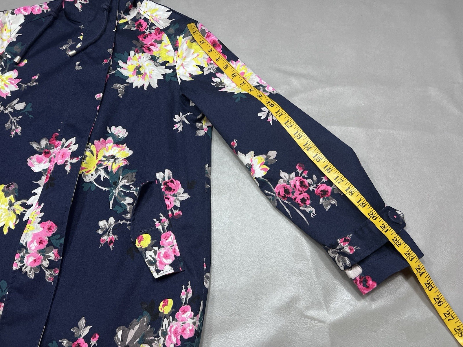 Joules Right As Rain Waterproof Navy Floral Raincoat Jacket  Size US 8