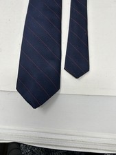 Macys Mens Neck Tie Navy red thin stripes 53 1/2" x 3 1/4" VTG