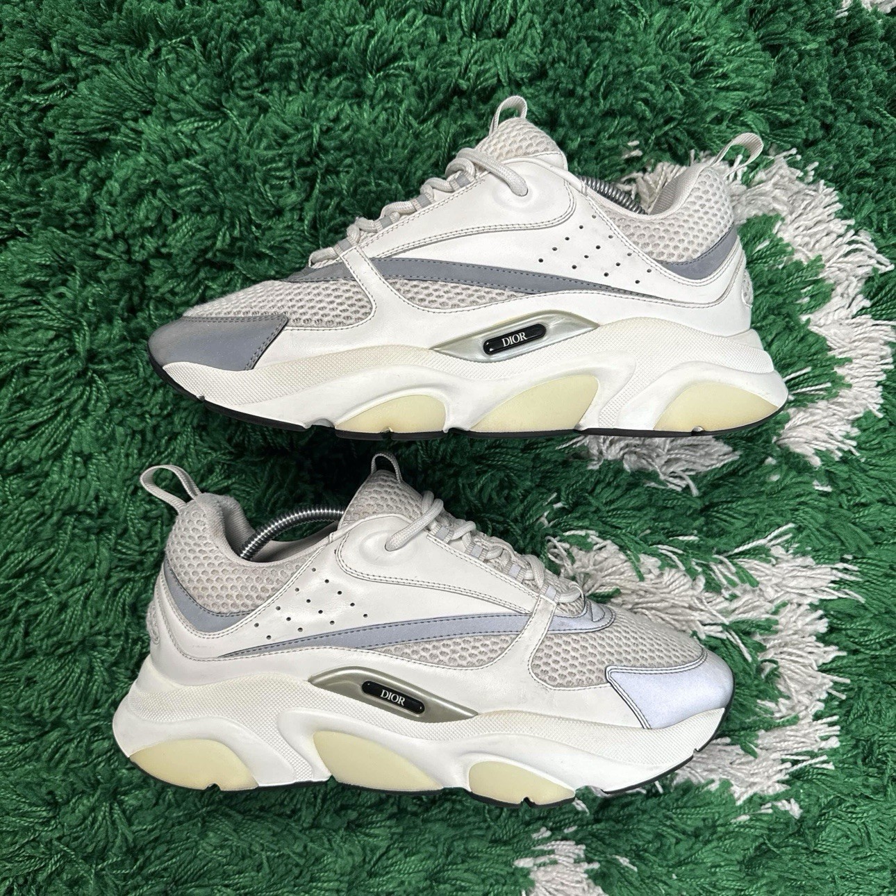 Size 11 - Dior B22 White Grey Reflective - Super Clean (44)