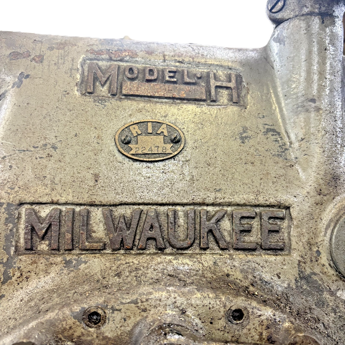 KEARNEY AND TRECKER MILWAUKEE MODEL H HORIZONTAL MILLING MACHINE