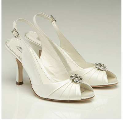 Benjamin Adams HATHAWAY 70 % RABATT Brautschuhe elfenbeinfarben Leder Swarovski Kristall UK3