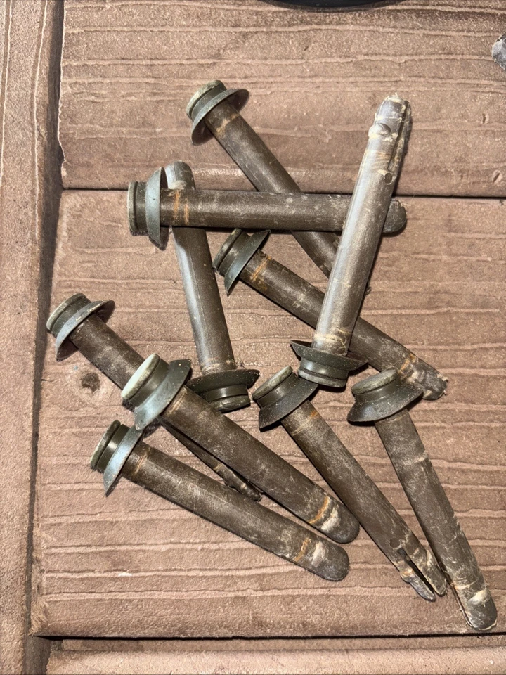 Brown Locking Pin/Grommet for Bestway 10 Pins - Image 2 of 2