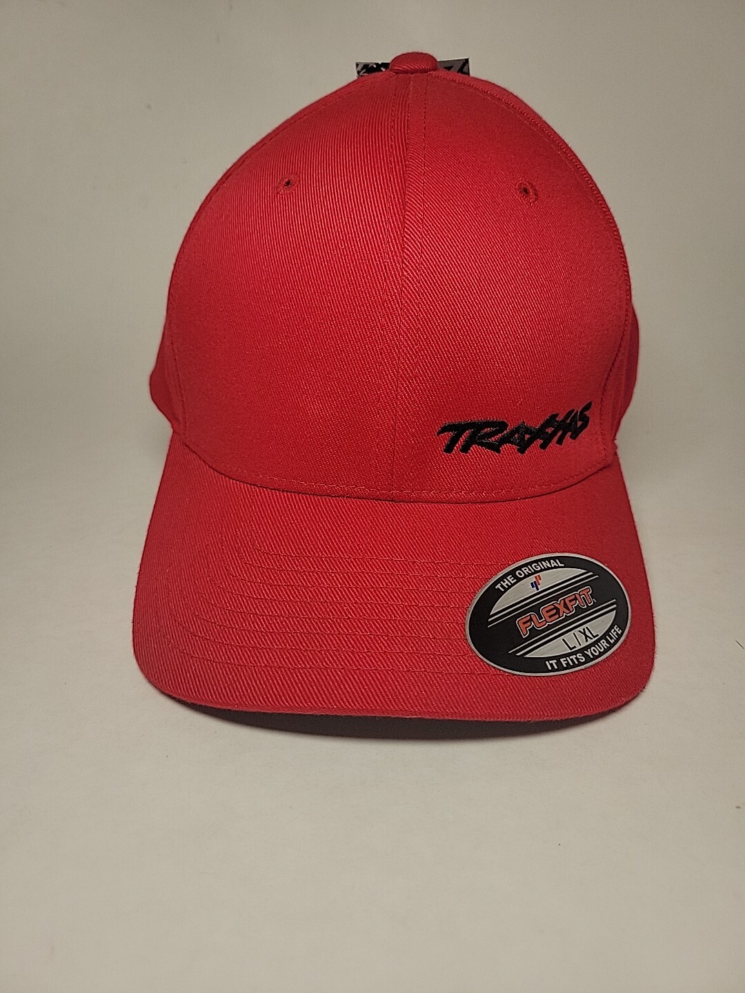 Traxxas RC Red With Black Logo Flex Fit Hat Cap Adult Size L /XL. New With Tags