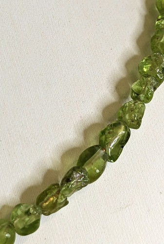 Genuine Green Peridot Chips & Gold Beads In Choker Necklace - Picture 4 of 8