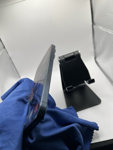 Broken Apple iPhone 15 Pro Max - 256gb WIFI ONLY *Read Description - Photo 3 sur 12