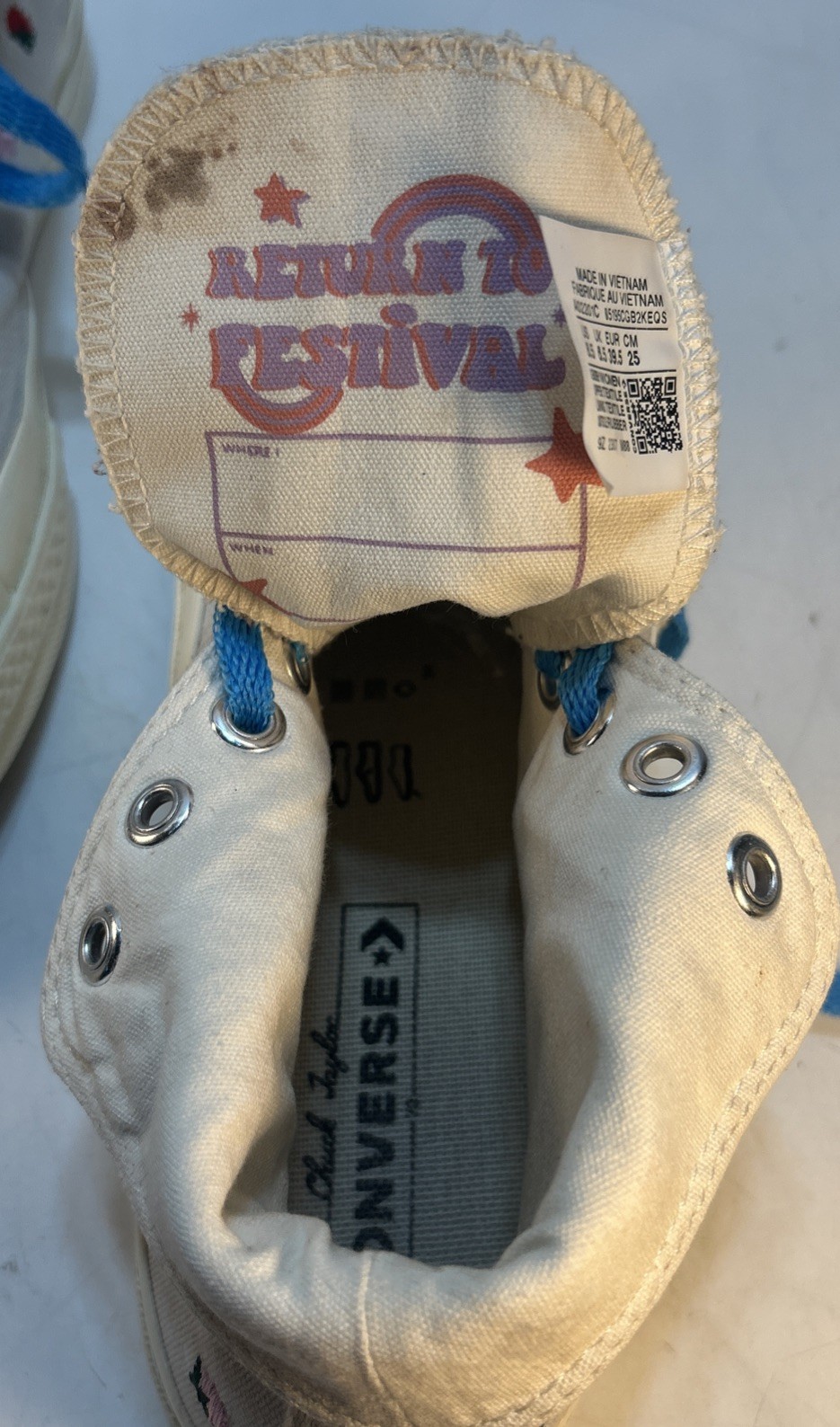 Womens 8.5 Converse Chuck Taylor 70 Floral Embroidery High Top Taupe Sneakers thumbnail 12