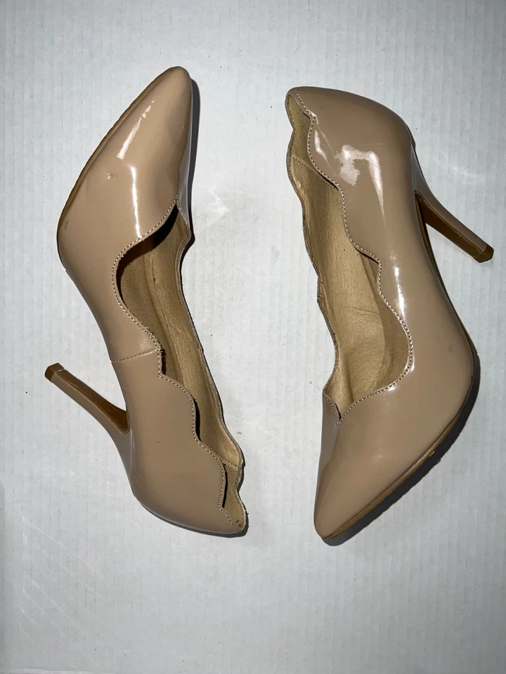 Zapatos de salón de tacón festoneado para mujer talla 9 Chinese Lavandería STAR TURN CHAROL TOSTADO/DESNUDO Foto 3 de 4