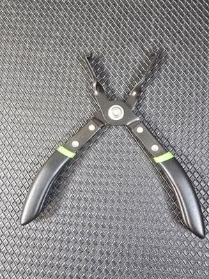 Vim Tools 7'' Spring Loaded Slim Wire Connector Pliers WCT7