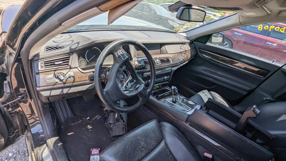 Capó usado se adapta a: BMW 750I Grado A 2009 Foto 3 de 4