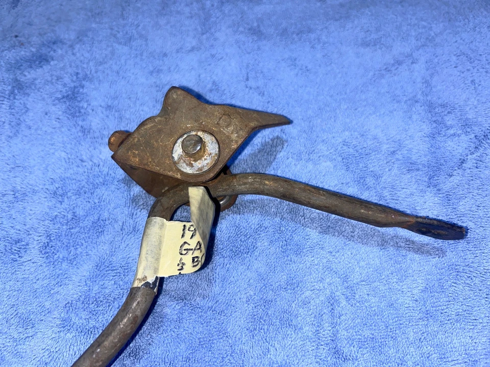 Dodge Charger Plymouth Road Runner 1971 1972 1973 1974 montaje de pedal de gasolina Foto 3 de 4