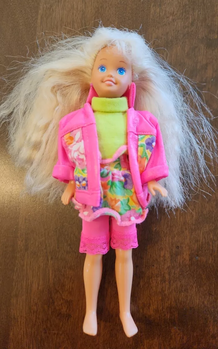 Stacie Doll Vintage 1991 Littlest Sister of Barbie #4240 with Clothes