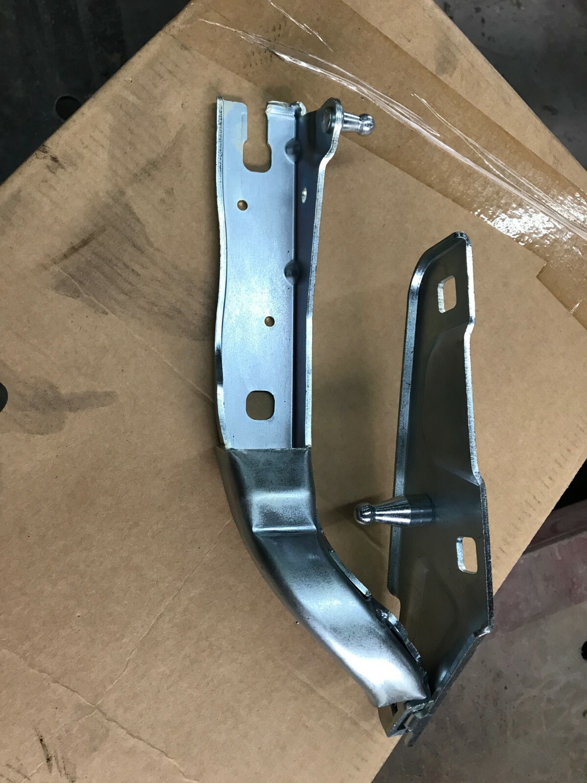 FERRARI 812 SUPERFAST F12 BERLINETTA DRIVER SIDE LEFT HOOD HINGE