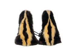 Real Skunk Mitts made in USA (697-10-G3017) K3