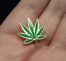 WEED LEAF ENAMEL PIN metal cannabis marijuana hemp 420 hat bag lapel pinback