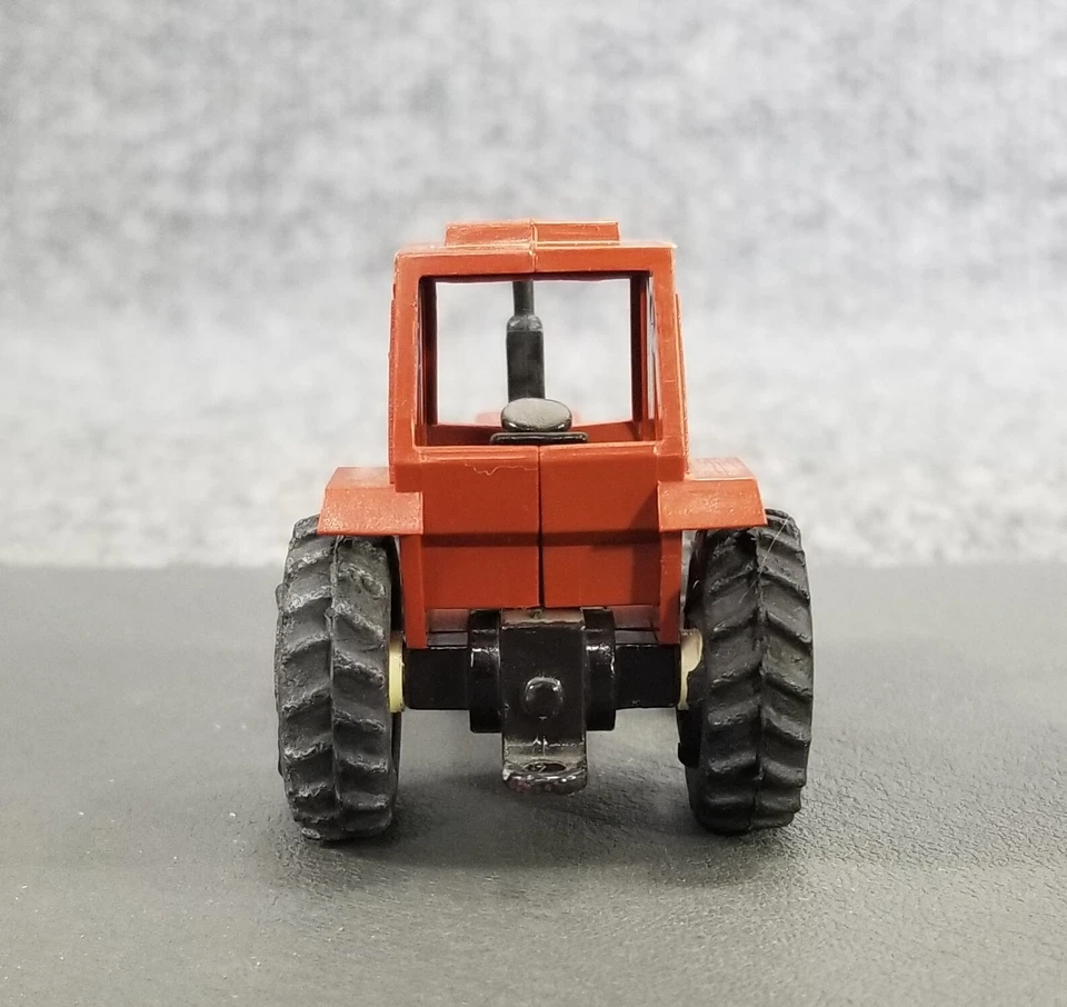 MINI TOYS ERTL 1/64 HESSTON 130-90 TRACTOR - Image 4 of 4