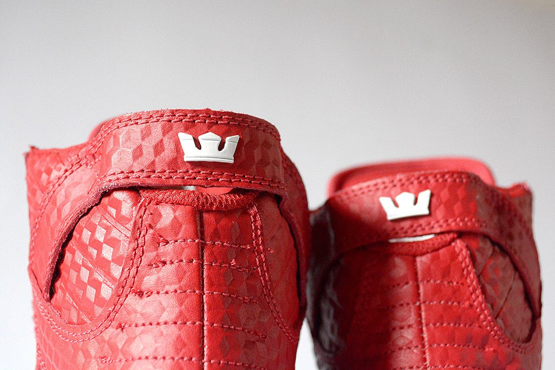 Rare SUPRA Skytop red 42 Muska II iv factory carpet 413 tk