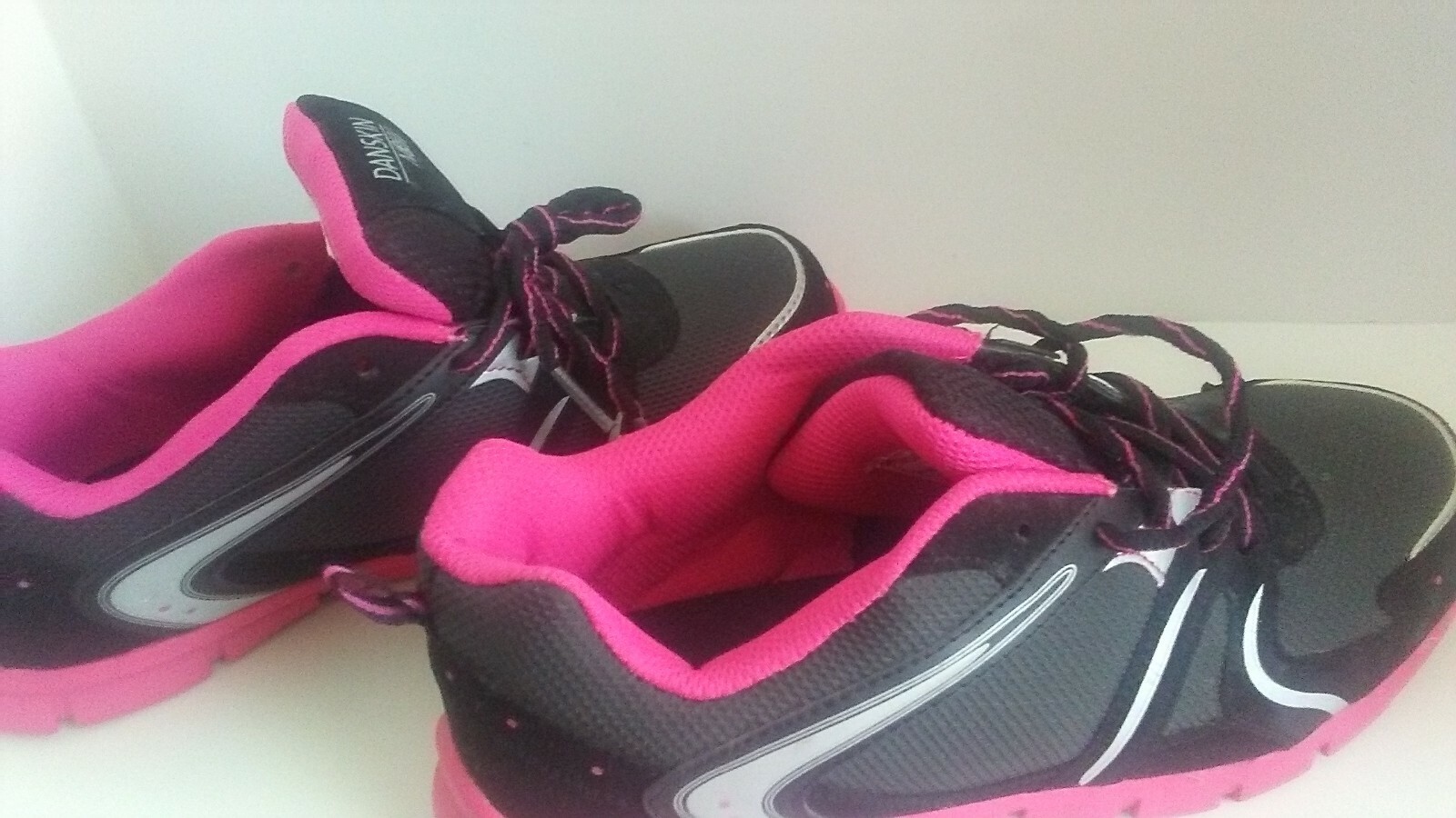 SAOLA Scarpe da ginnastica DANSKIN NOW bambina rosa nero sneakers. Ragazzo taglia 6