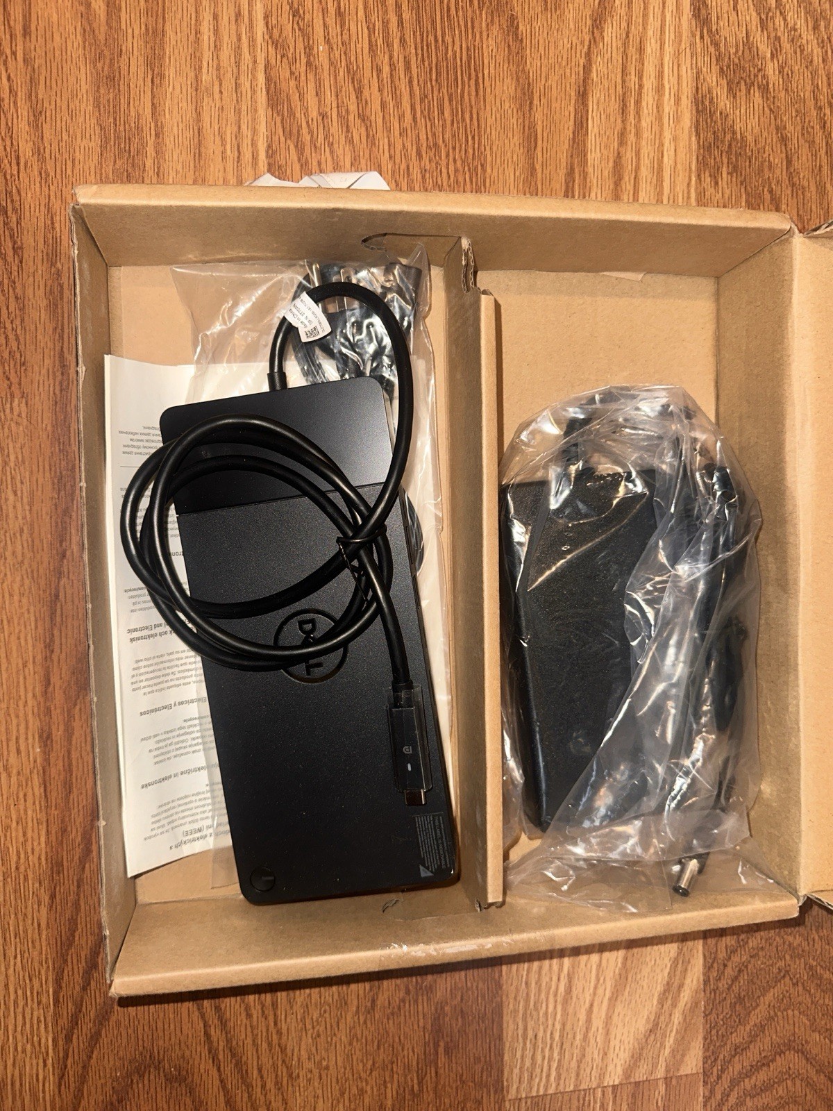 New For Dell Performance WD19S USB-C Docking Station With 180W Power Adapter