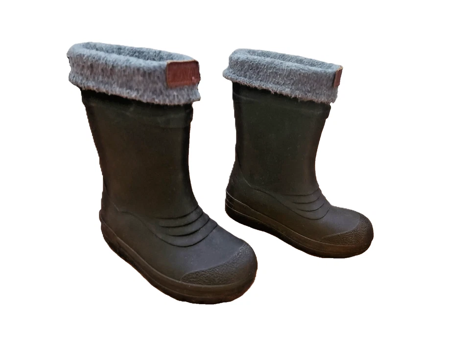 Kavat for Polarn O Pyret Rain Winter Boots Black Dark Charcoal Gray Sz 10-10.5 - Image 2 of 4