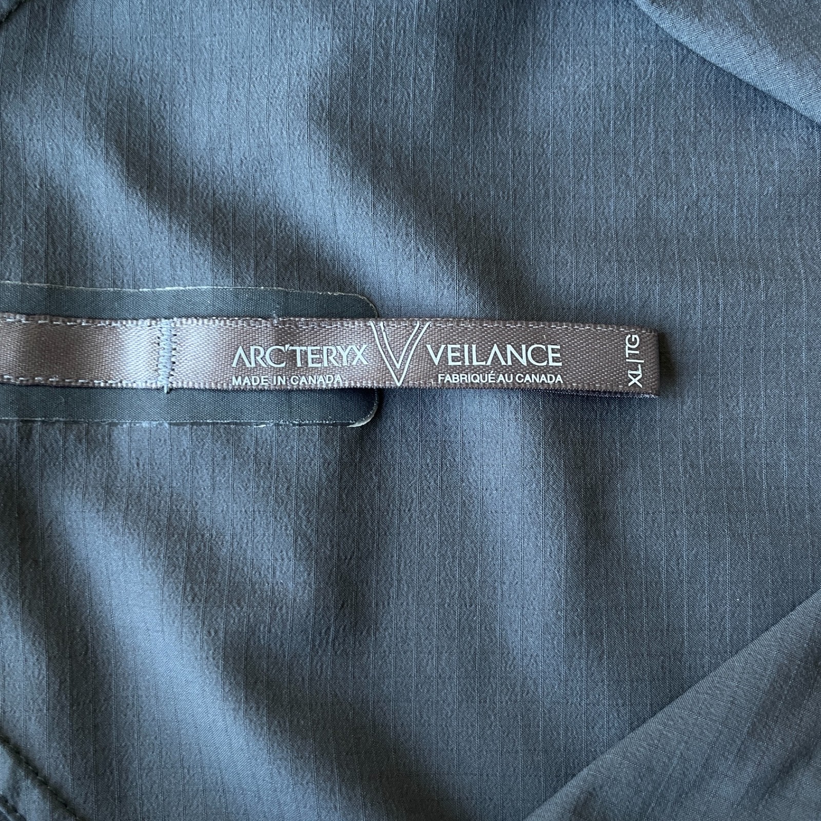 Arc’teryx Veilance Squamish Shirt (XL, Titanium, 2012) image 4