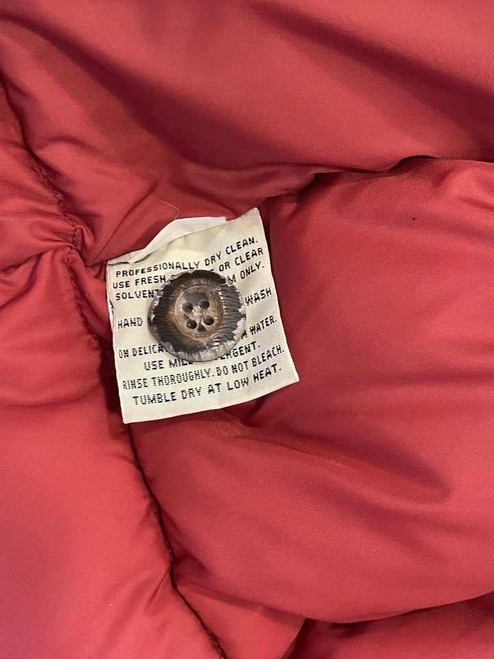 VTG Eddie Bauer Red Goose Down Premier Polar Parka Women S Canadian Coyote Fur - Image 4 of 4