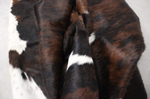 COWHIDE RUG TRICOLOR 6'x5' Ft - Cow Skin Rug Leather Cow Hide - Picture 9 of 10