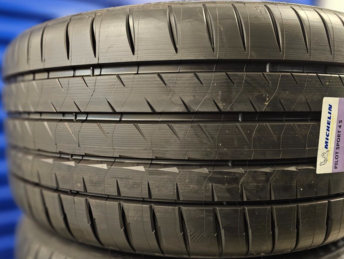 2X MICHELIN PILOT SPORT 4S 255/30 ZR20 XL 92Y UHP TYRES 255