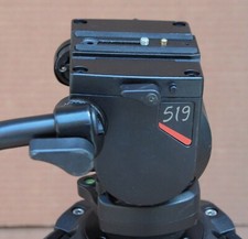 Manfrotto 519 Pro Video Head with QR Plate, Pan Bar Both CB Springs - Nice