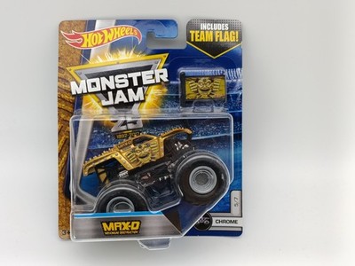 Hot Wheels Monster Jam MAX-D gold Team Flag Maximum Destruction Trucks 25