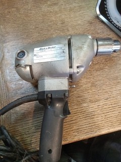 Old Vintage BLACK & DECKER Professional HEAVY DUTY DRILL Works Great!