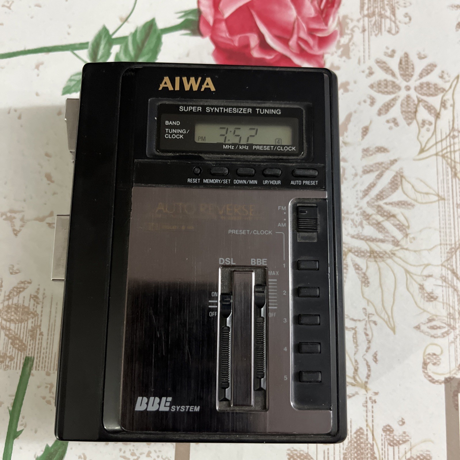 STEREO RADIO CASSETTE AUTO REVERSE AIWA HS-T70 AF/FM LEGGI DESCRIZIONE