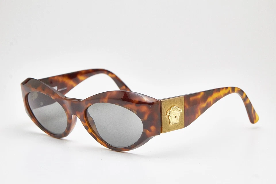  GIANNI VERSACE sunglasses chunky cat-eye frame tortoise shell specs vintage 90s - Image 4 of 4
