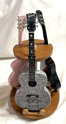TAYLOR SWIFT - 9'' GUITAR TRIO - 3 GUITARS FROM ERAS TOUR with SPINNER STAND