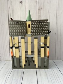 Lego # 4709 Harry Potter Hogwarts Castle w/ Instructions & Original Box