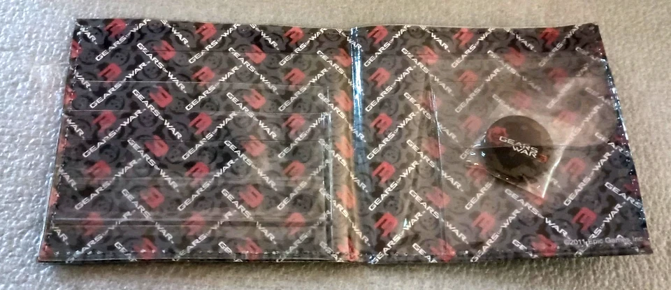 Cartera y botón de vinilo Gears Of War 3 NECA nuevo etiquetas selladas 2011 Foto 3 de 4