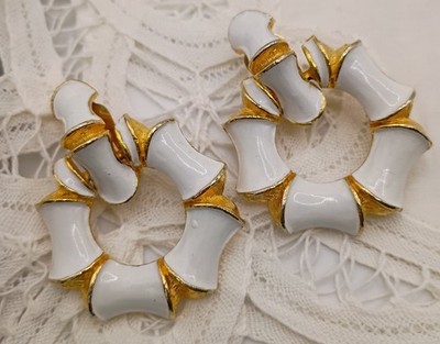 Vintage Pauline Rader Clip On Bamboo Doorknocker Gold Tone White Enamel 