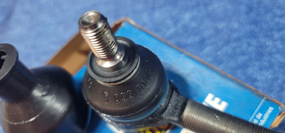 Moog ES469L 转向领带杆端-前外 — 第 3/4 张图片