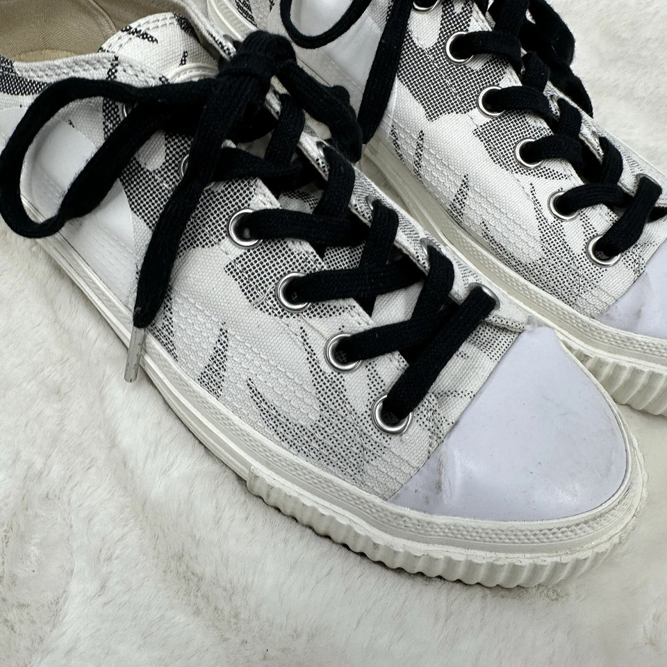 Zapatillas deportivas MCQ by Alexander McQueen para mujer 9 40 con cordones patrón de golondrina preppy y2k Foto 3 de 4