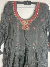 Women  s Dark Gray Embroidered Indian Anarkali Dress Red Gold Pre-Owned 17  Pit t