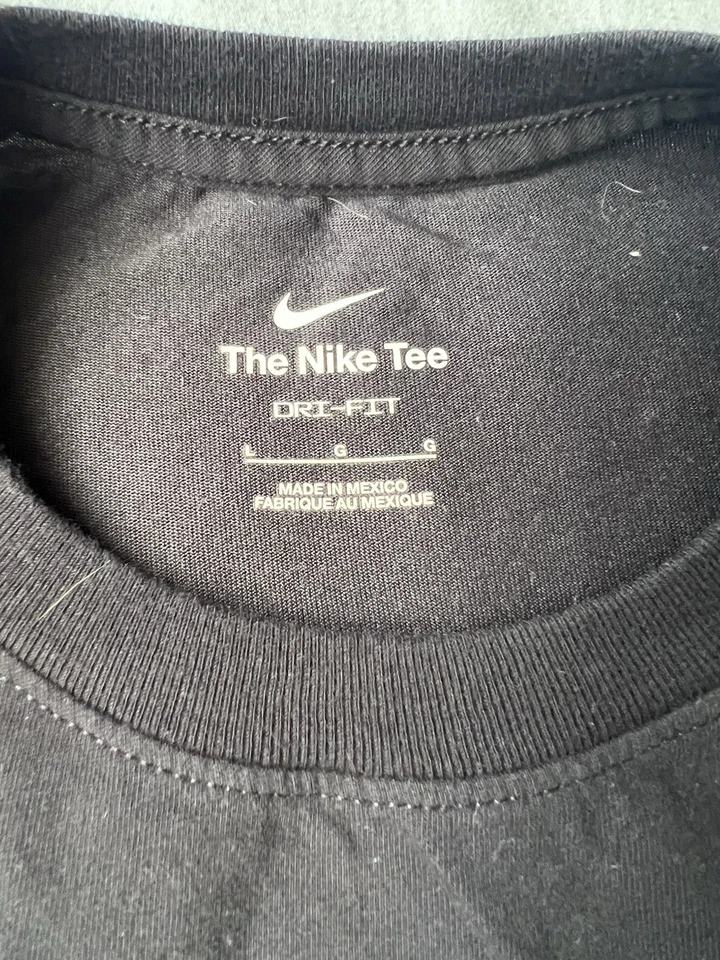 Nike Oregon Ducks Women’s Licensed Logo Game Day Football Fandom Black Tee L - Image 4 of 4