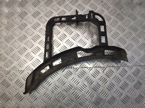 Volkswagen PASSAT B7 2013 Halterung Stoßstange Stoßfänger vorne UTO1446