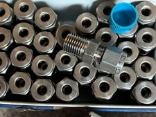 NOS Swagelok 316 SS Union 1/4" Tube x 1/4" Male Pipe Stainless Steel