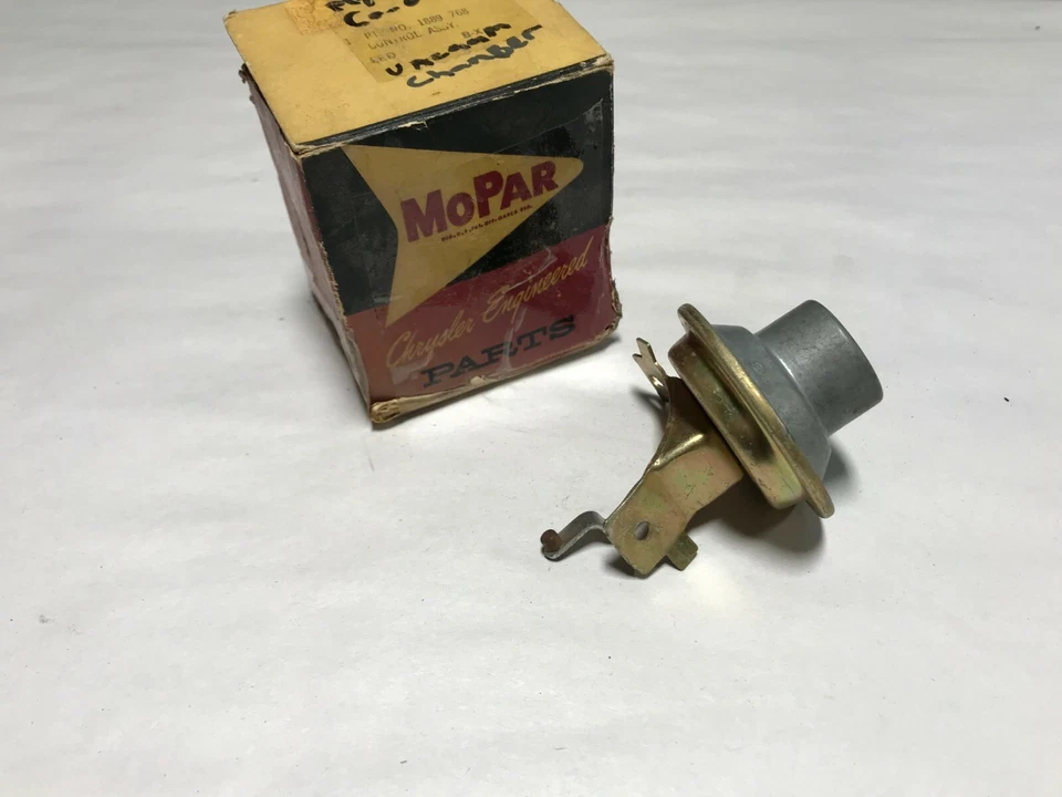 1960 1961 PLYMOUTH NOS MOPAR ASPIRADORA ADVANCE 60 61 - 1889768 Foto 2 de 4